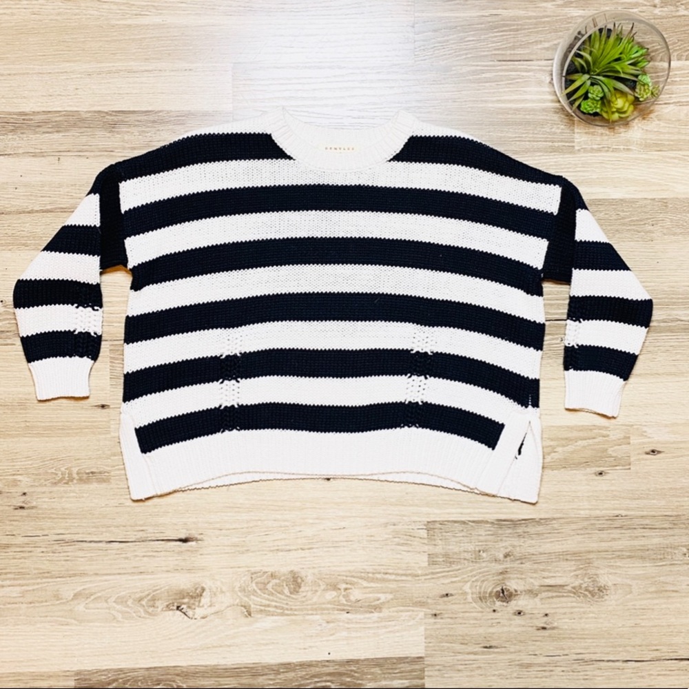Striped Crewneck Sweater - Black & White